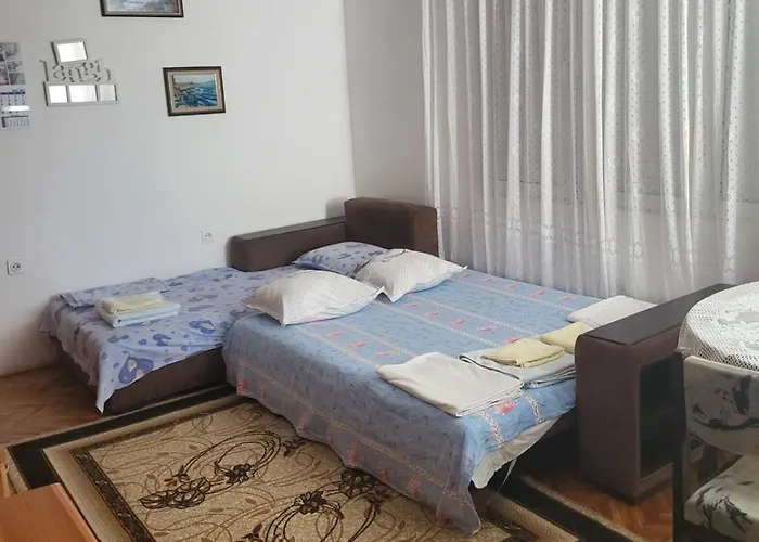 стоянови * 普里莫尔斯科