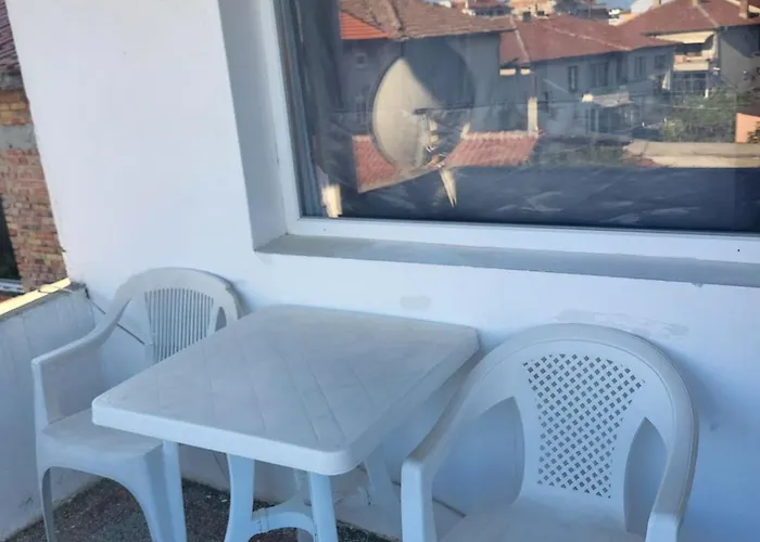 стоянови Apartamento *